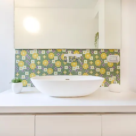 アパート Lux Near Policlinico モデナ