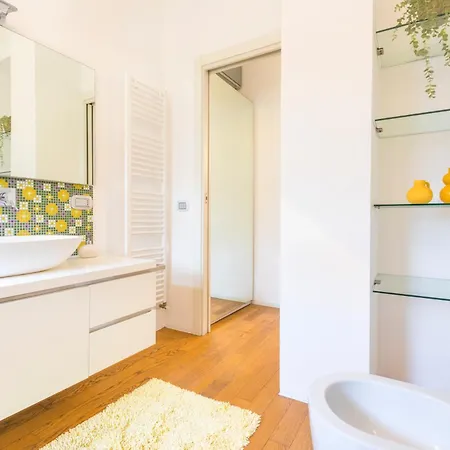 Lux Near Policlinico