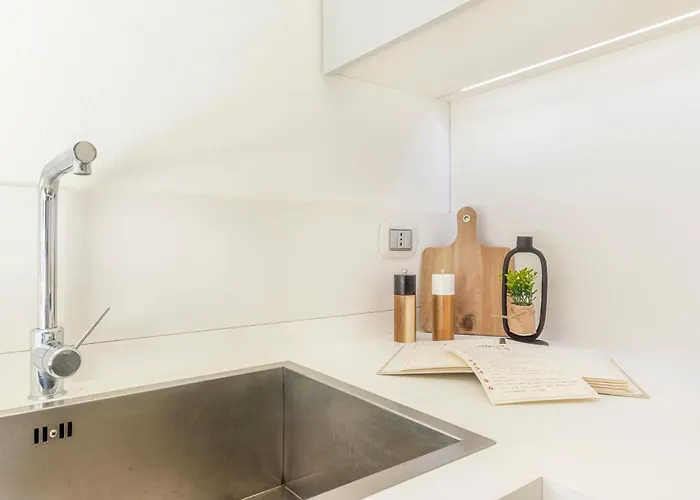 Lux Near Policlinico * Modena