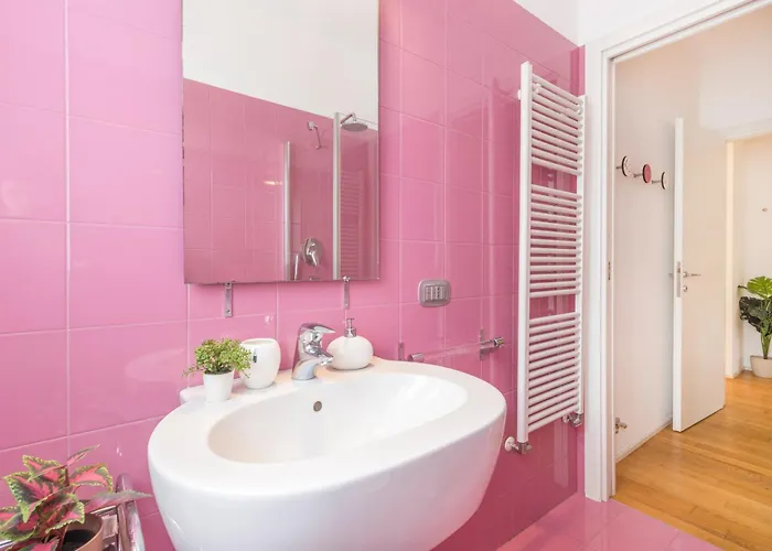 Lux Near Policlinico *