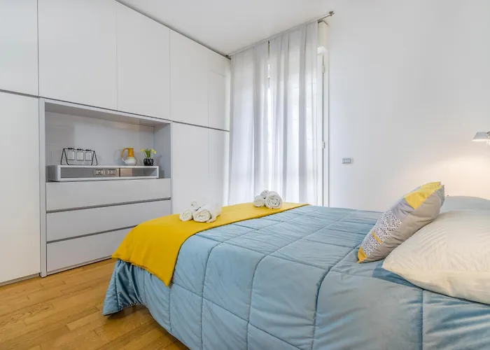 Lux Near Policlinico