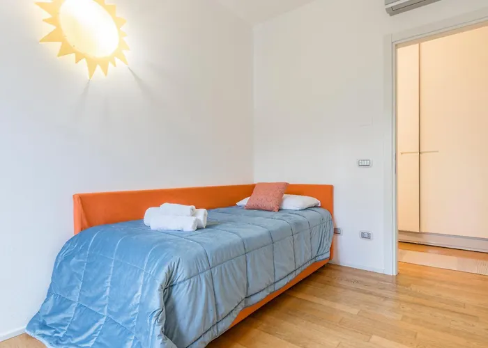 Apartment Lux Near Policlinico *