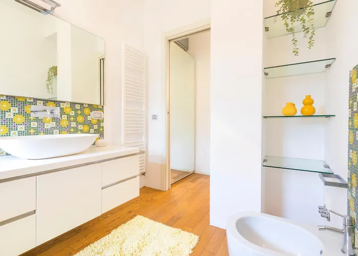 Lux Near Policlinico