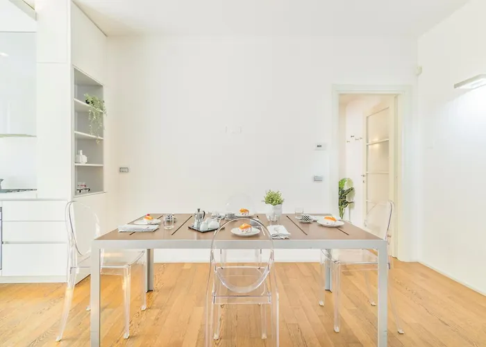 Lux Near Policlinico * Modena